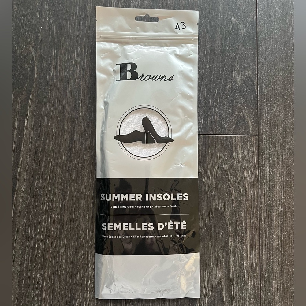 BNWT Browns Summer Insoles - Size 43 (US Men’s 9.5-10)